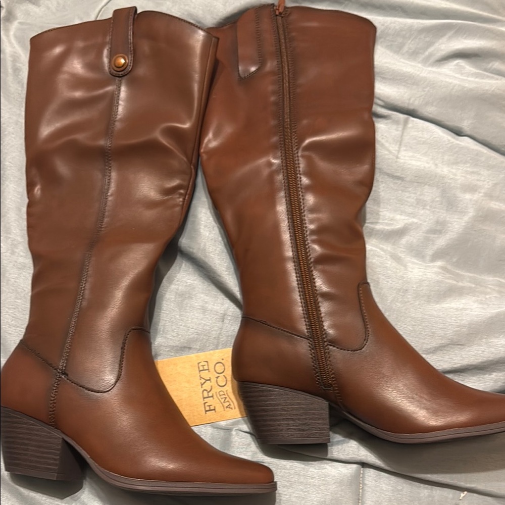 Frye and Co. Women's Chestnut Heeled Boots